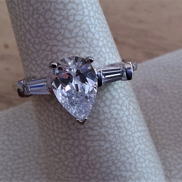 Ring - Picture 1 of 1